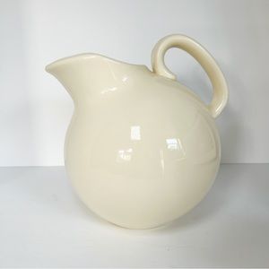 Franciscan Fiesta USA Beige/White Ice Lip Ball Pitcher